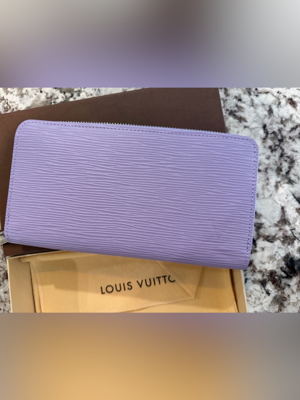 NWT Louis Vuitton Epi Zippy Lavender Wallet